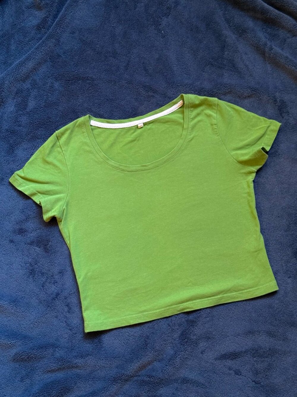 Fitted Green Scoop Neck Crop Top